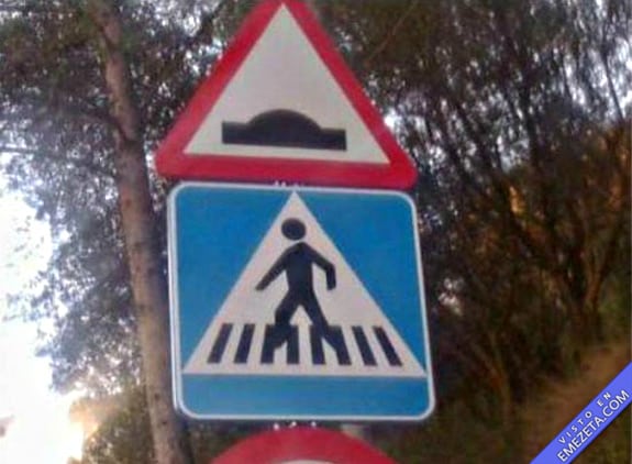 Carteles desconcertantes: Cuidado abducciones