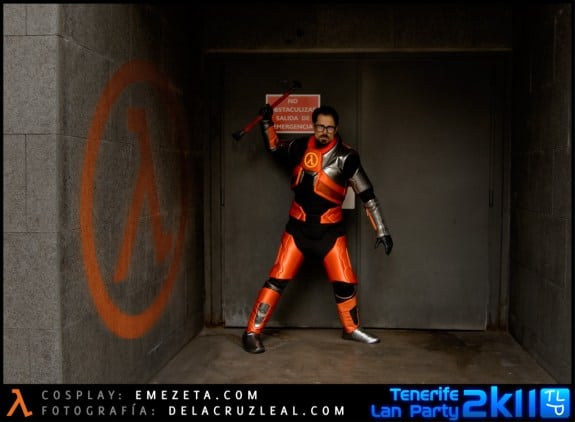 Exit door: Cosplay del personaje Gordon Freeman (Half-life)