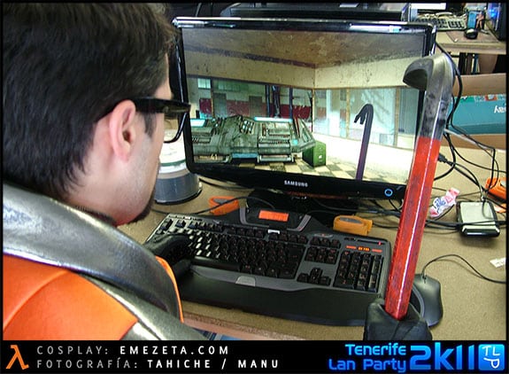 Inception (Origen): Cosplay del personaje Gordon Freeman (Half-life)