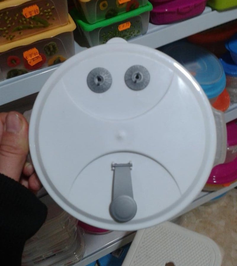 Pareidolia: No me compres