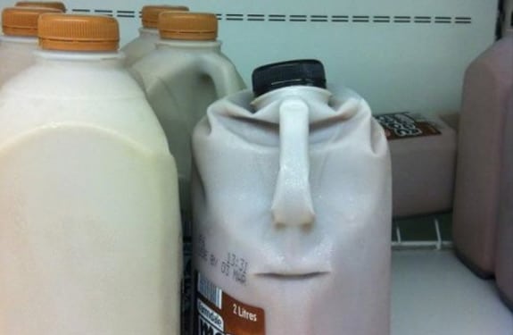 Pareidolia (rostros o figuras en imágenes): Angry Bottle Megachoc