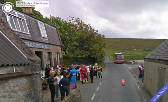 Google Street View: Party superheroes